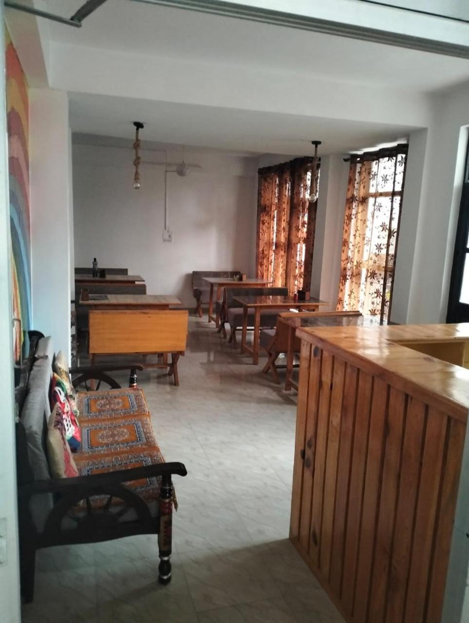 Aman Inn دارامشالا المظهر الخارجي الصورة