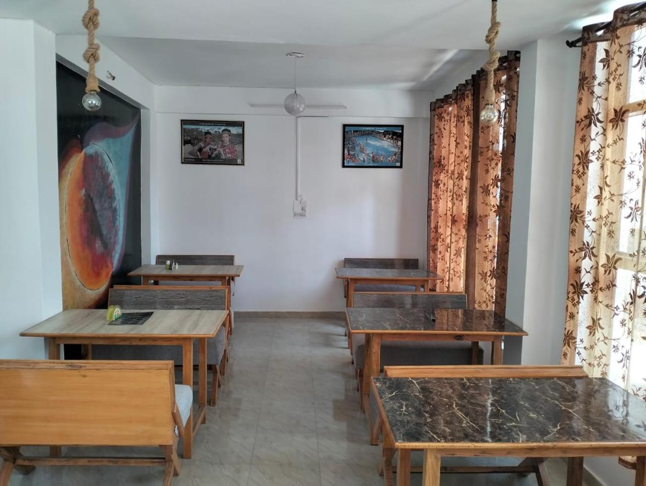 Aman Inn دارامشالا المظهر الخارجي الصورة