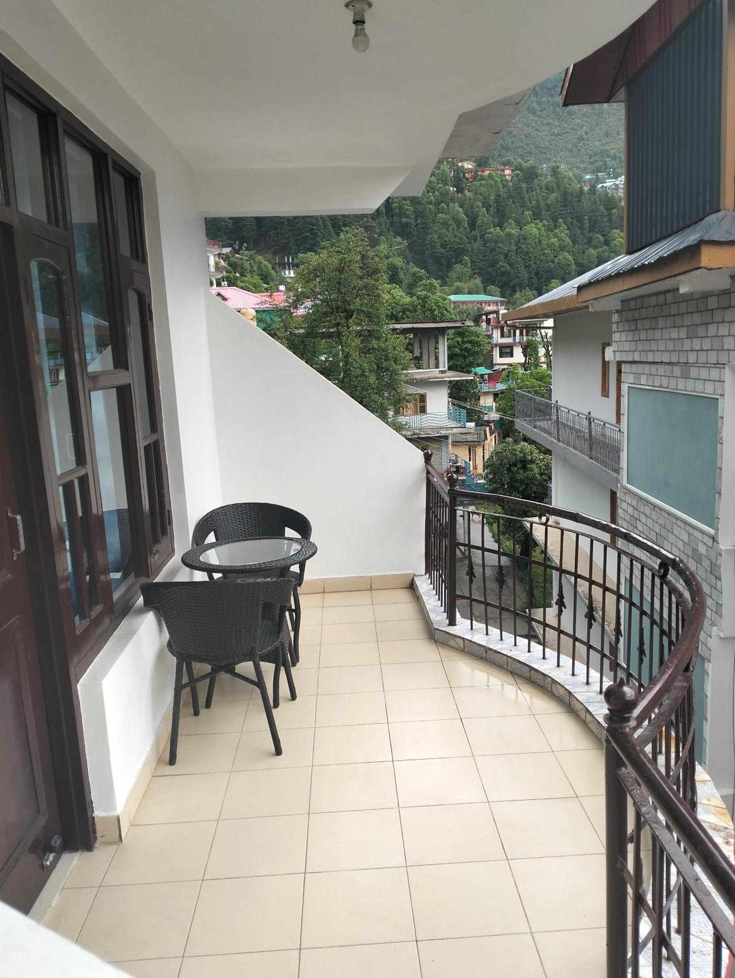 Aman Inn دارامشالا المظهر الخارجي الصورة