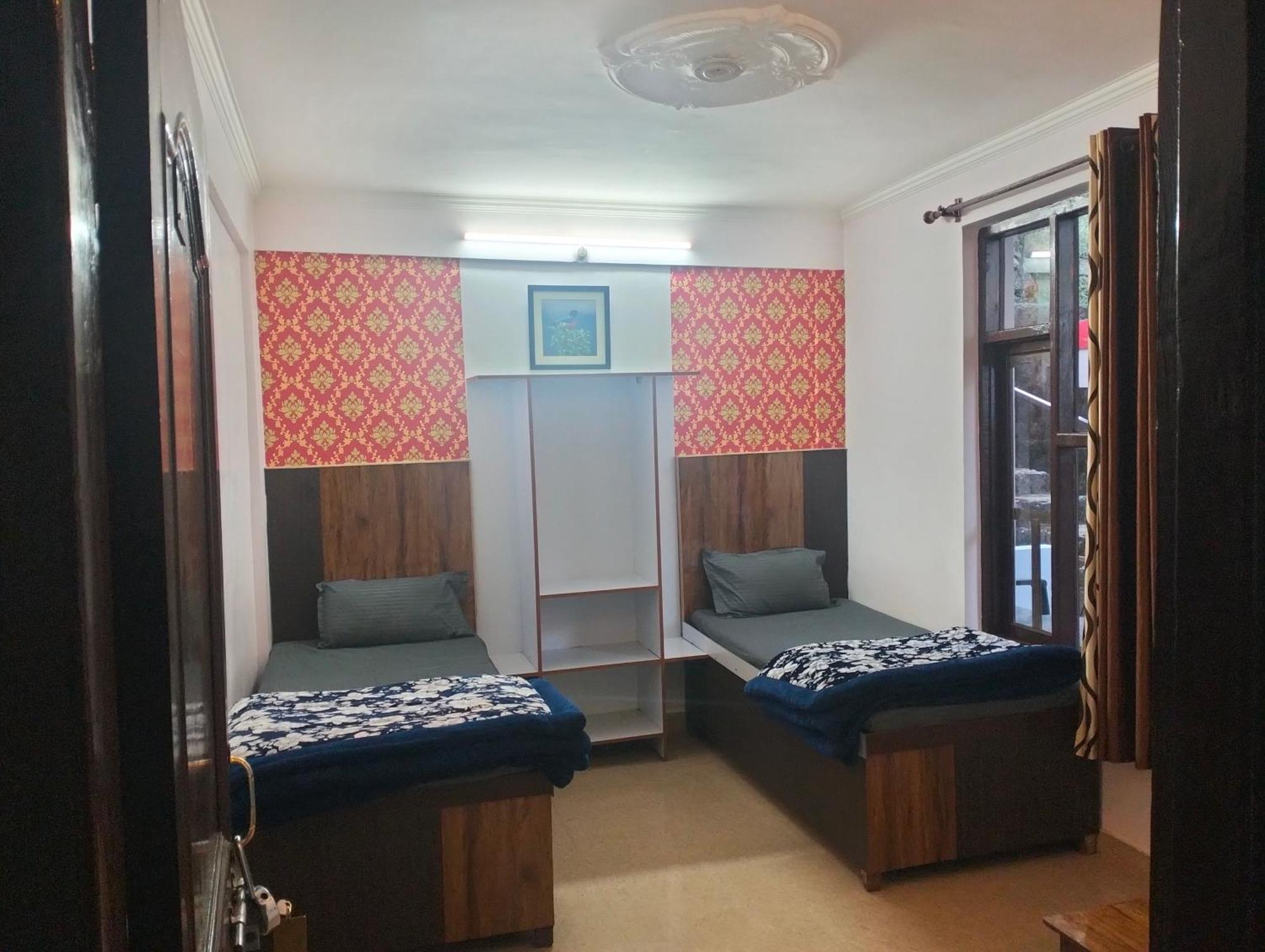 Aman Inn دارامشالا المظهر الخارجي الصورة