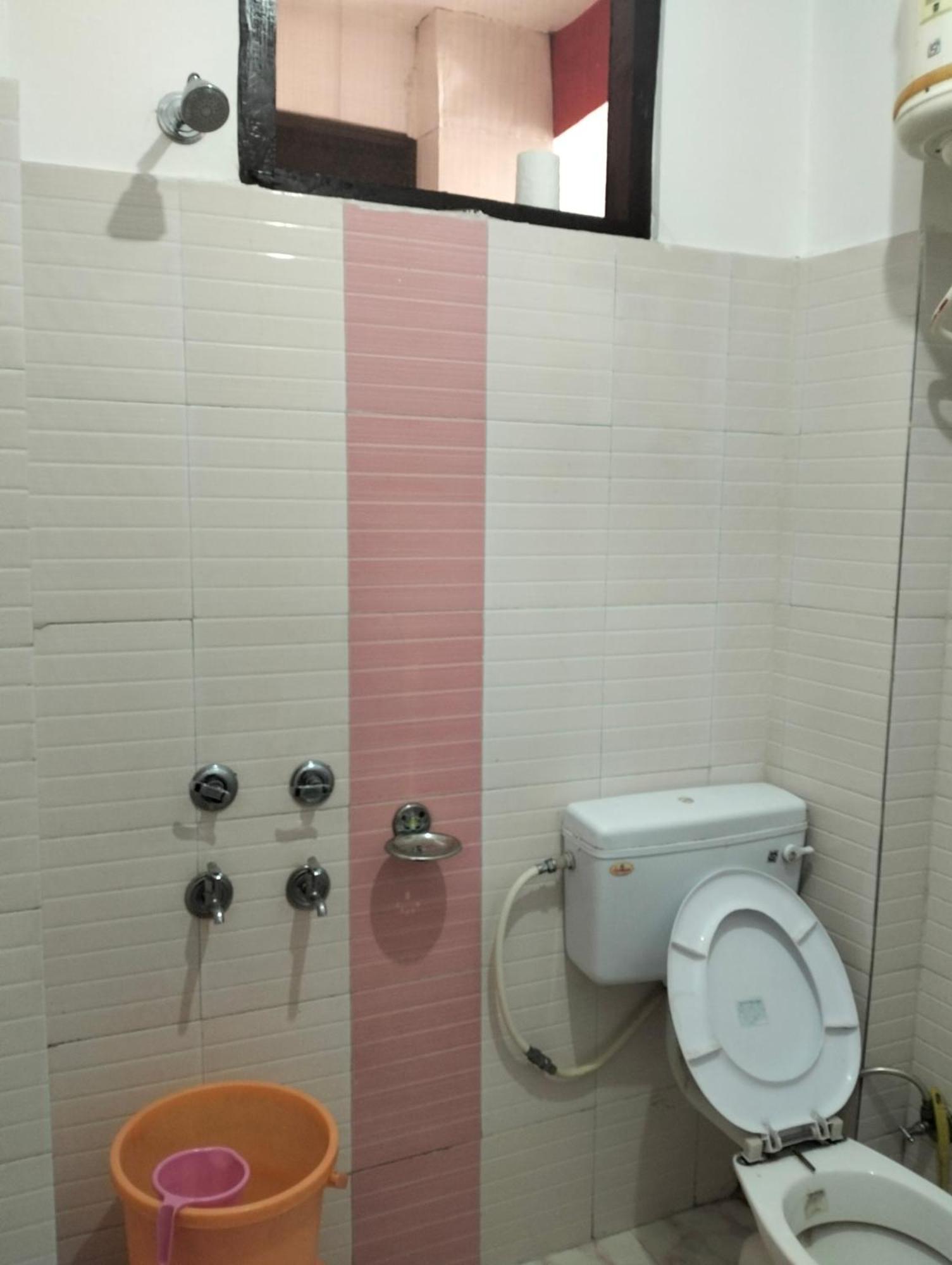 Aman Inn دارامشالا المظهر الخارجي الصورة